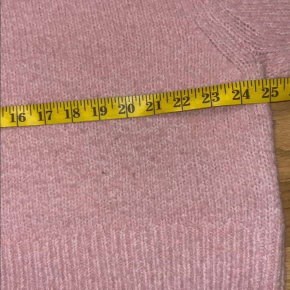 H&M Soft Pink Oversized Cropped KnitTurtleneck Sweater Womens Size XXL - Picture 3 of 5